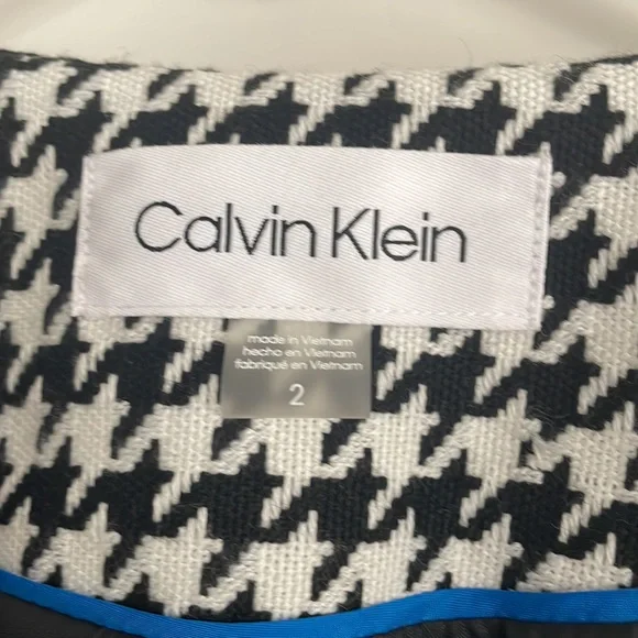 Patterned Blazer - Picture 2 of 4